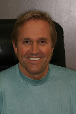 Dr. William J. Schlotz, DDS - A Leading St. Louis Cosmetic Dentist